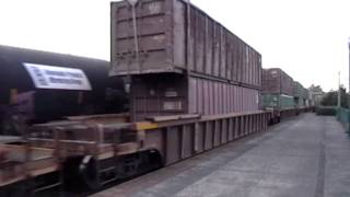BNSF #5327 & UP #4890 Meet at Kelso, WA & Running Slow