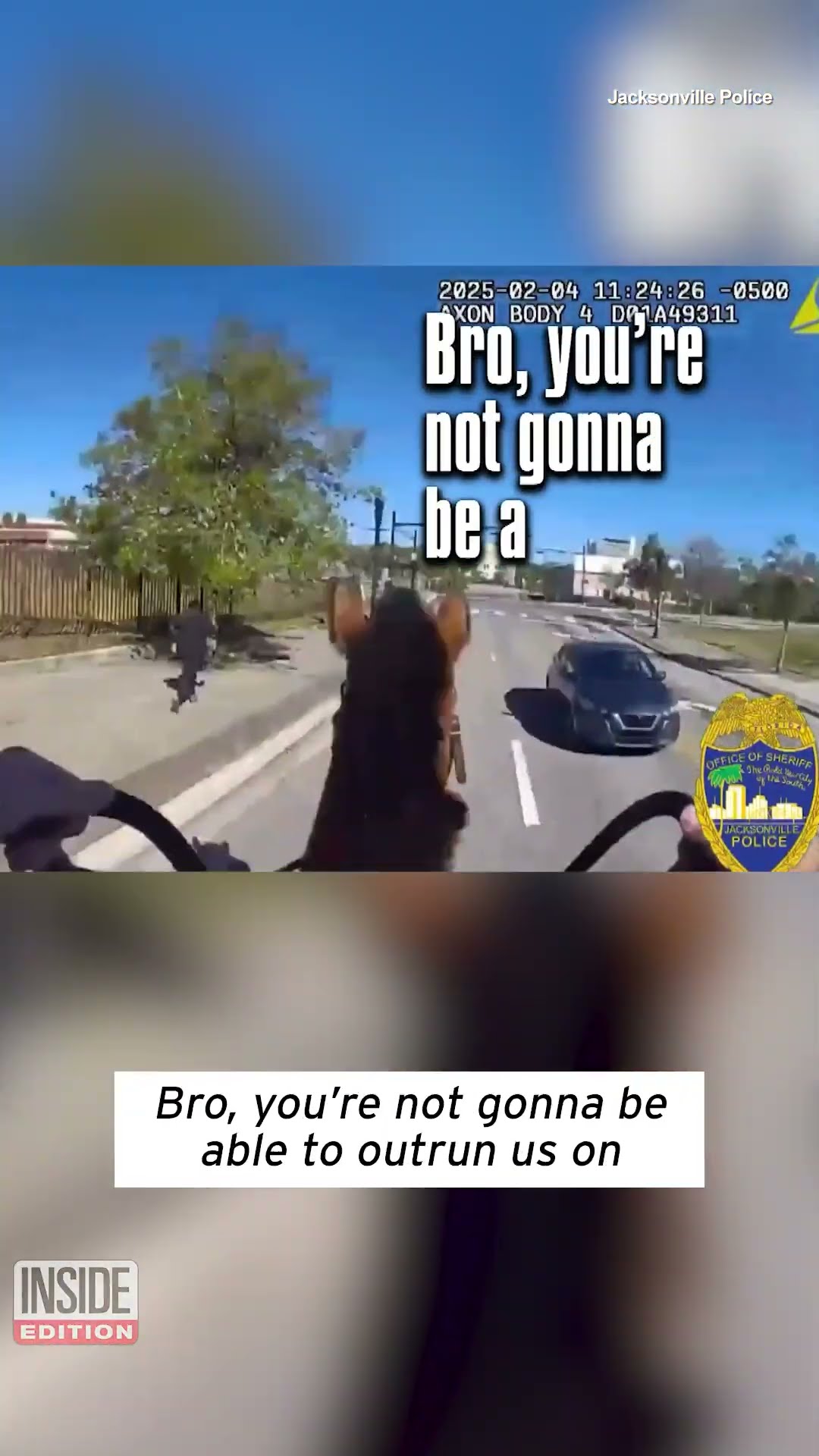 Horse-Riding Cop Chases Down Suspect #shorts