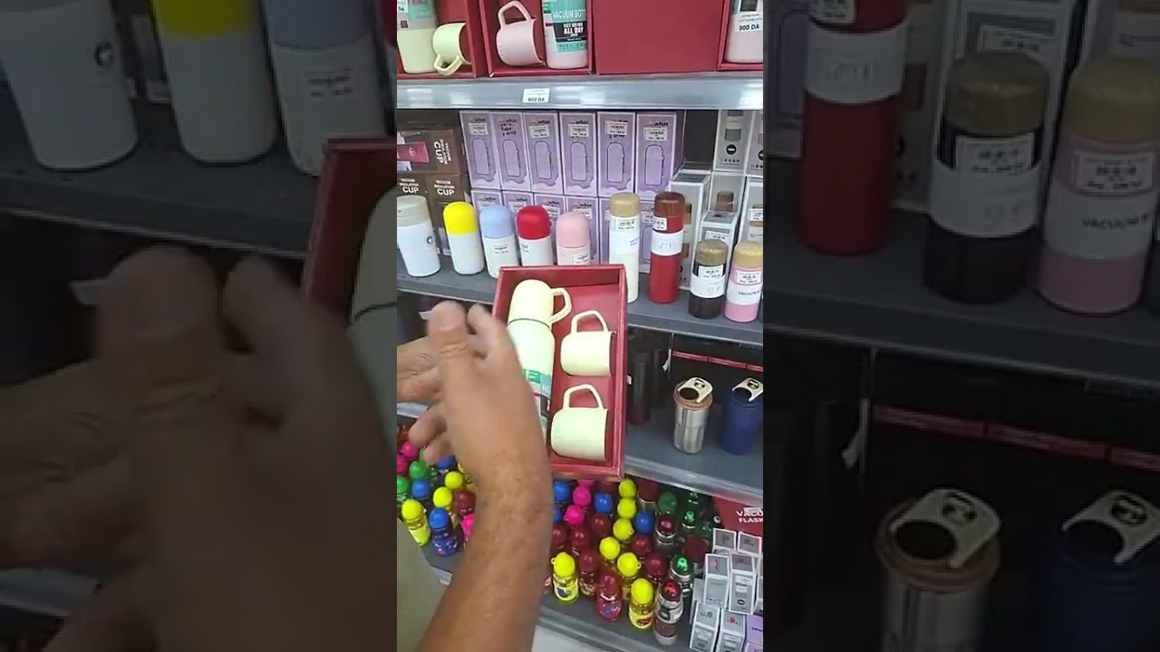 سومة بكري 🔥والسلعة لاكاليتي  مع مراد في بزار المملكة العائلية تلمسان و الرمشي متراطيش 