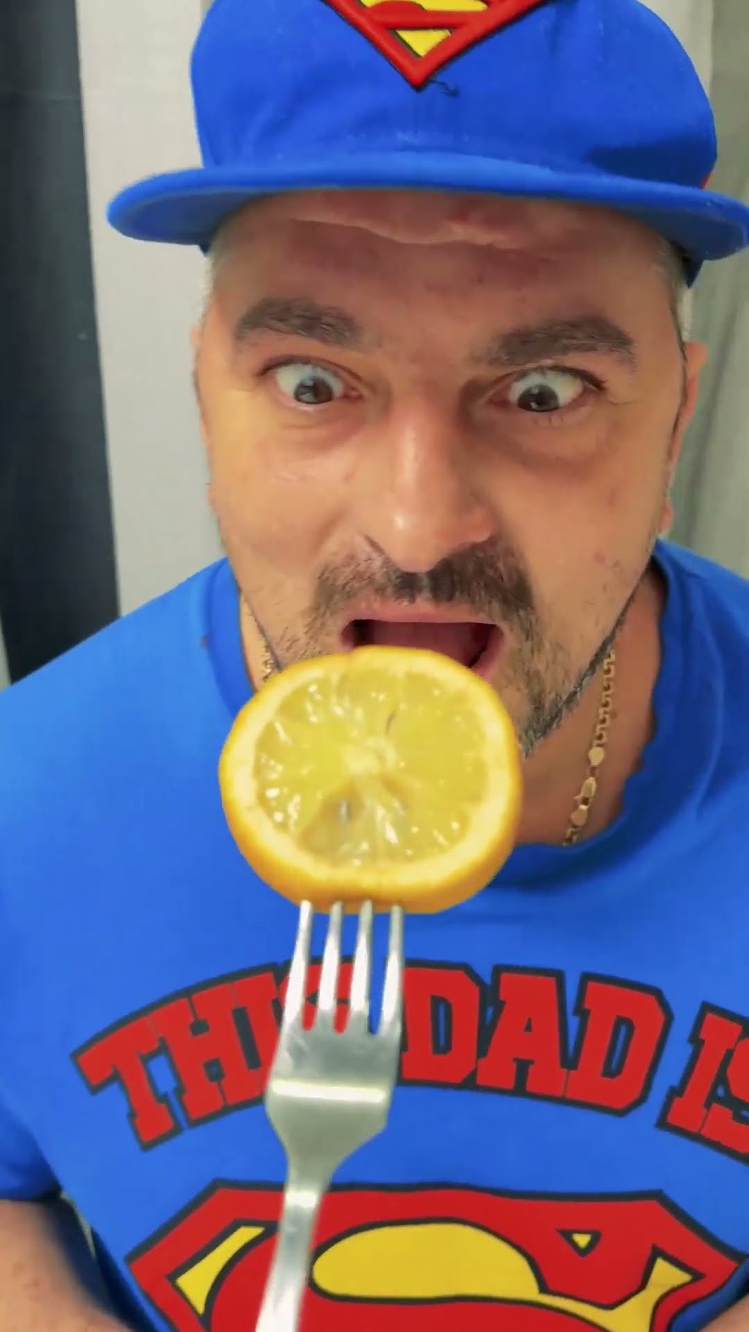 Cute baby pranks dad with lemon ?????❤️?✅??