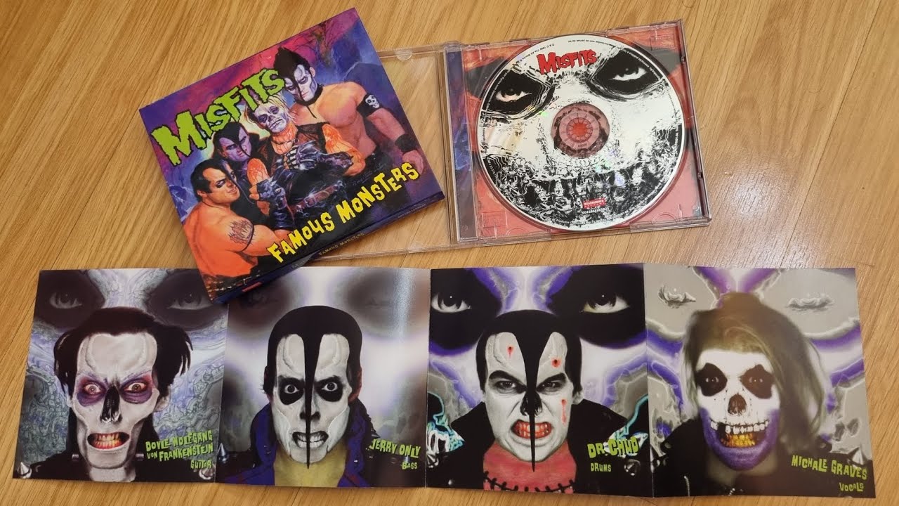 MISFITS - Famous Monsters Versão Nacional - YouTube