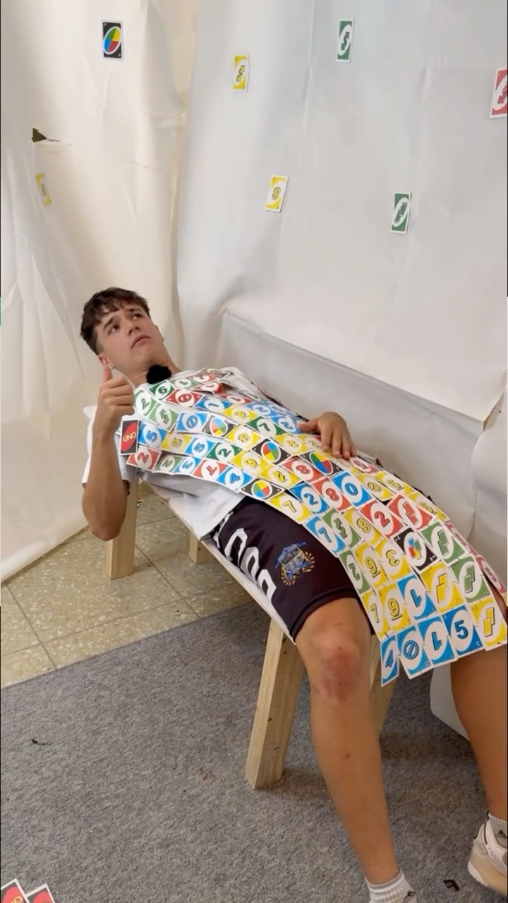 cama de cartas del UNO