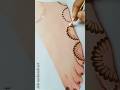Simple &amp;  Unique Feet👣 mehndi design for beginners #mehndi #henna #mehndidesign