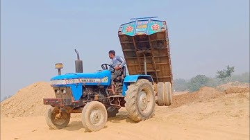 Sand Unloading Digital Facility by Hydrolic Tractor systems - Sonalika
