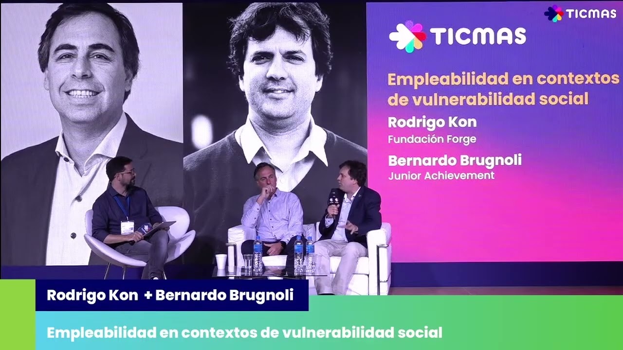 Así preparan Junior Achievement y Fundación Pescar a los jóvenes para su primer empleo