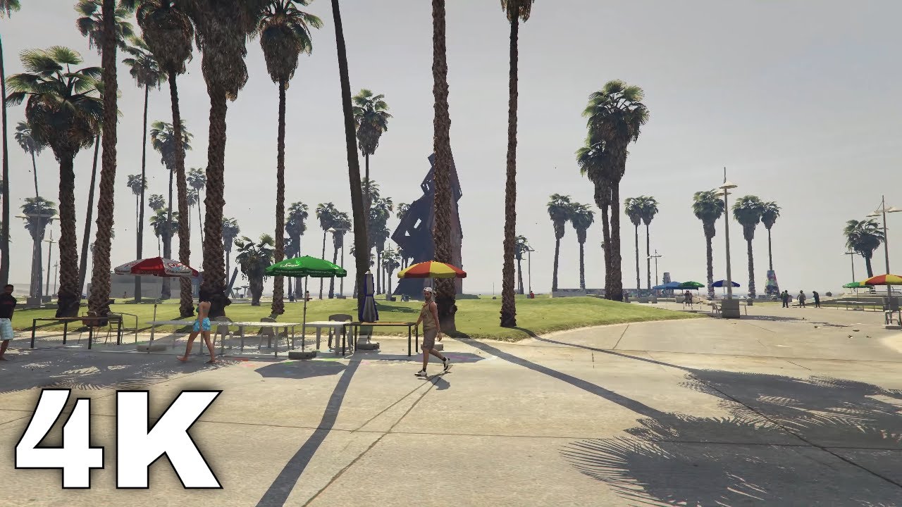 Walking in GTA V - Vinewood to Vespucci Beach