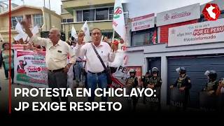 PASÓ EN EL PERÚ Militantes de JP exigen respeto al voto y peces milenarios están perdiendo la guerra