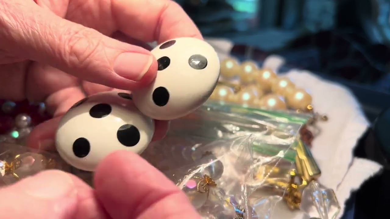 Very Vintage Jewelry Jar Monet, Napier , vintage Sets