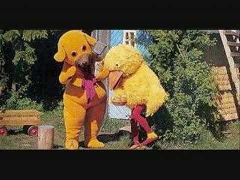 bamse og kylling (a danish tvshow song) - YouTube
