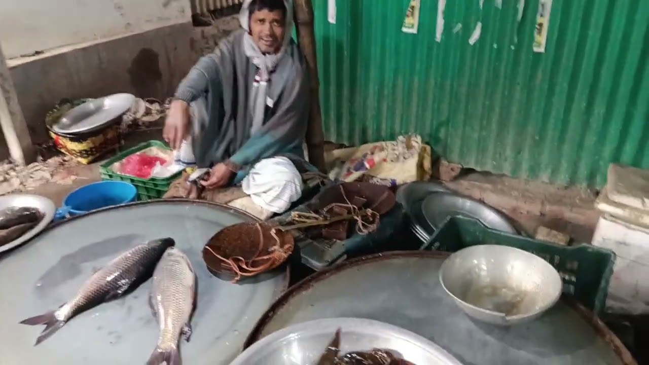 মাছের বাজার। লোকেশন: বান্দুটিয়া, মানিকগঞ্জ।@#