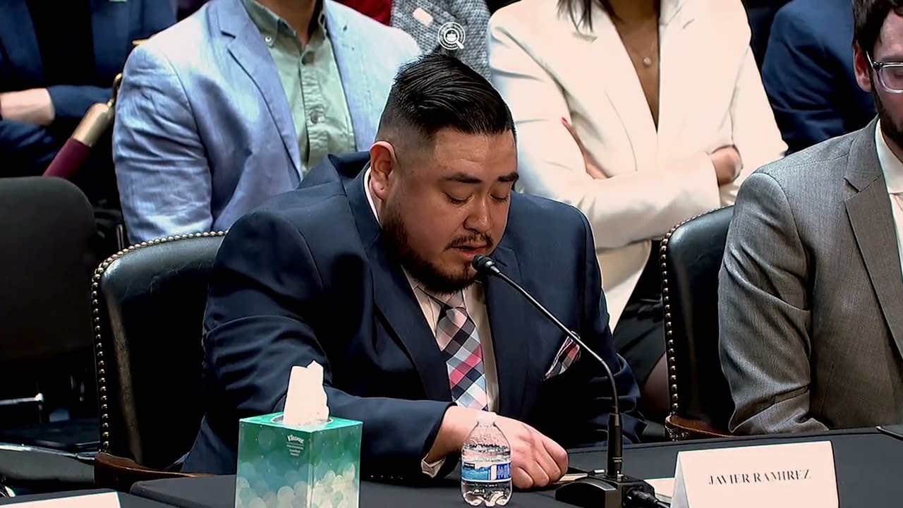 Гражданин США Хавьер Рамирес дает показания о своем незаконном задержании иммиграционной и таможе...