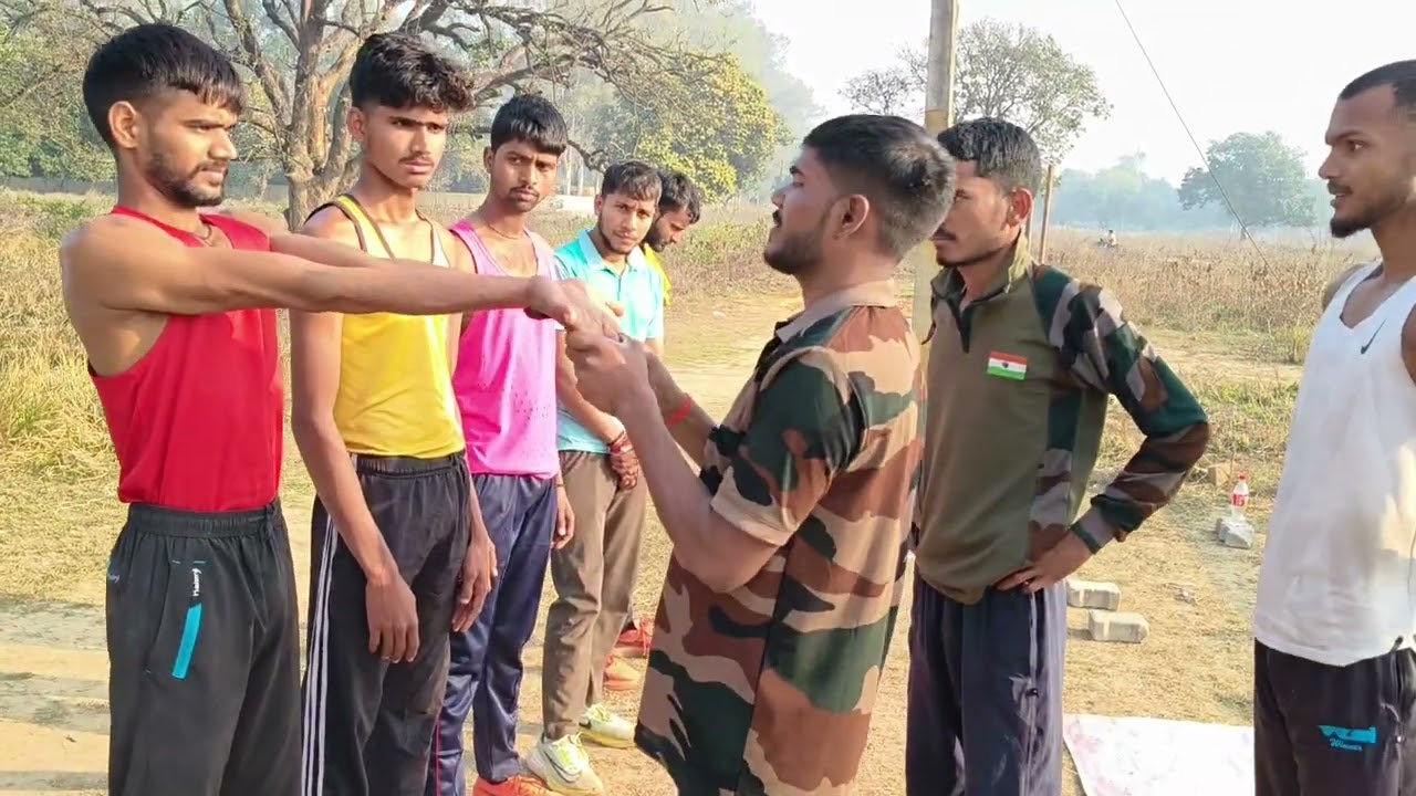 आज सर ने हाथों का चेकअप किया #army #viral #viralvideo #video #tranding #डीकेडिफेंसएकेडमी #mahmudabad