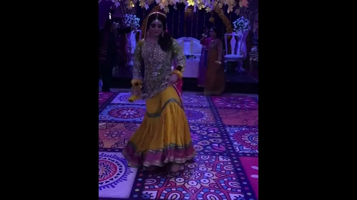 Mehndi Dance #subscribe #youtubeshorts #viralshorts #trending #video #viralvideo #viral #youtube