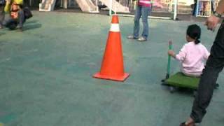 20101223 1 滑雪橇遊戲.mpg