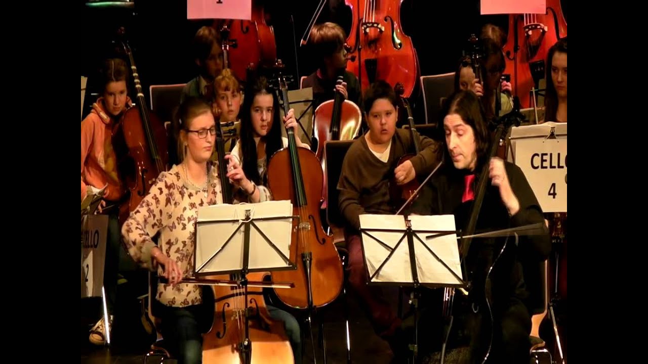 Rondo - FC Neubauer. Naomi Crawford & Scott Heron