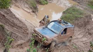 : Nissan Terrano 2 vs Lada Niva Off-road Mammutpark