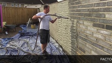 PFT Ritmo L spraying Weber One Coat Render (OCR)