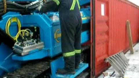 2/4   Loading into 40ft container Exploration RC Core ET635 drilling rig leaving for Mongolia