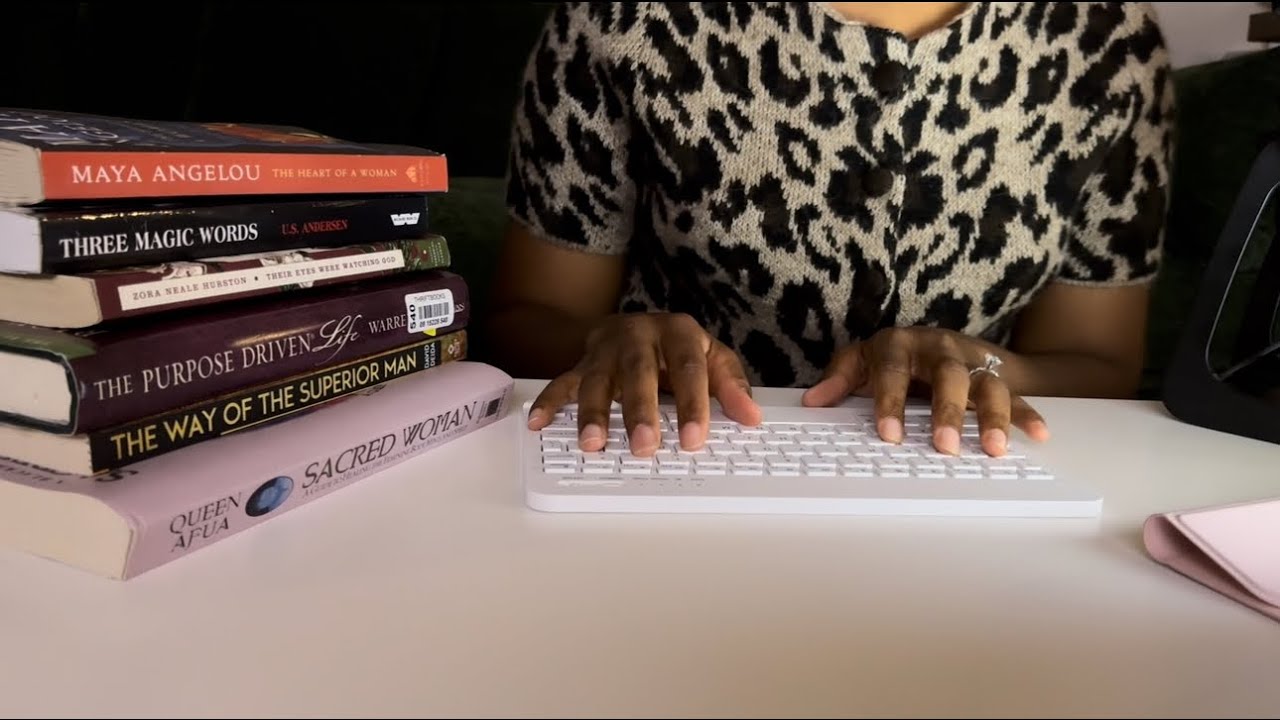 ASMR Библиотекарь RP (тихая речь)📚