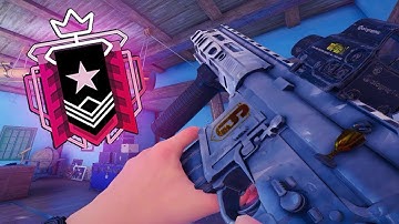 THE #1 BEST 1.7KD *CONTROLLER* CHAMPION + NO RECOIL SETTINGS & SENSITIVITY - Rainbow Six Siege