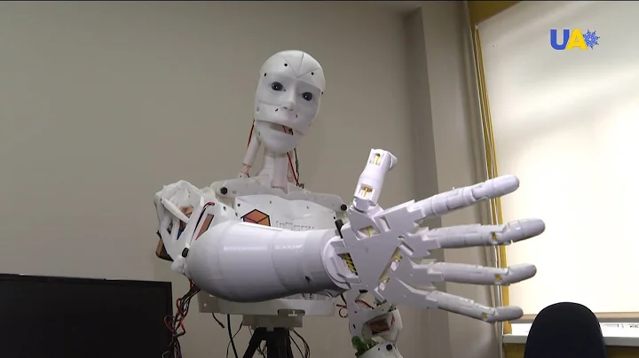12-years-old roboticist. Young Mark Rashkovsky creates unique robots