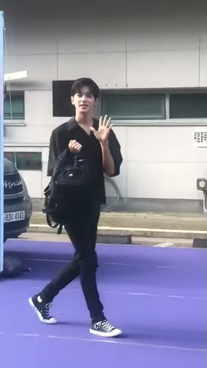 Kim Minkyu never forgets to bow! 💙