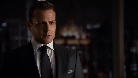 Suits - Harvey Cries when Donna Leaves him for Louis