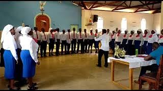 Malaika Wa Mbinguni by Nick Omondi performed on stage by The Holly Spirit Catholic Choir.