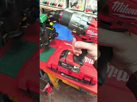 Milwaukee 2904 -