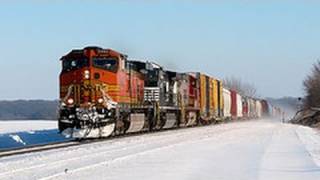 BNSF 5482 West on 12-27-2010