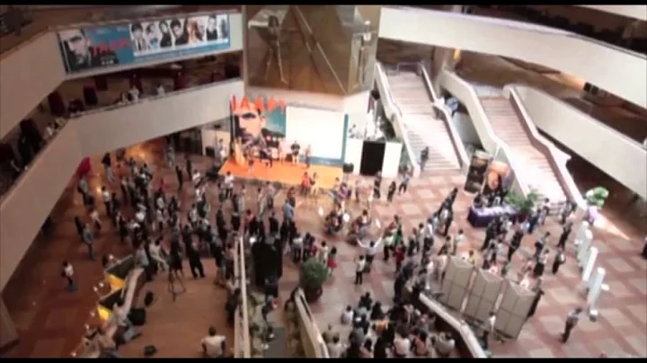 Ravel: Boléro, Hong Kong Philharmonic, Johannes Wildner conducting a flash mob