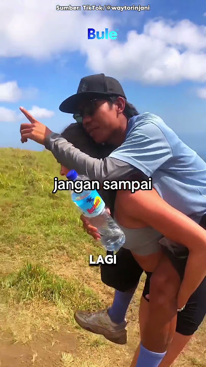 Rare Moment! Foreign Girl Carrying Rinjani Guide