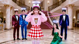 Transmigrated Real Heiress Has A Mind-Reading Family, Exposes The Scheme And Is Doted On By CEO.