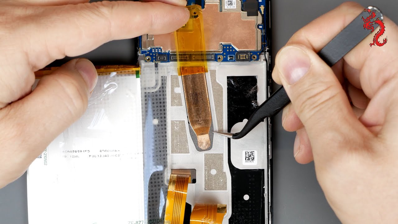 REALME 8i //Про систему "жидкостного" охлаждения процессора