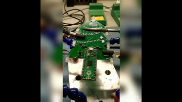 Building a PCB Christmas decoration #short