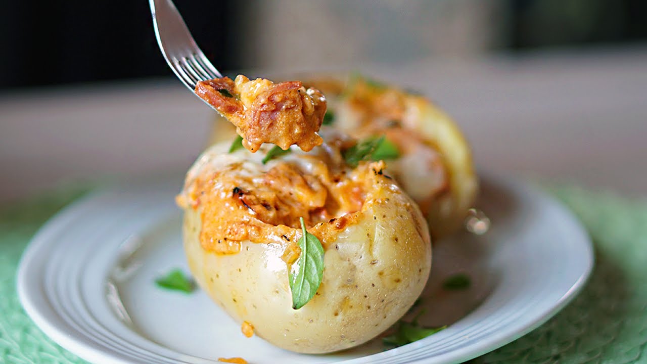 Batata Recheada com Calabresa