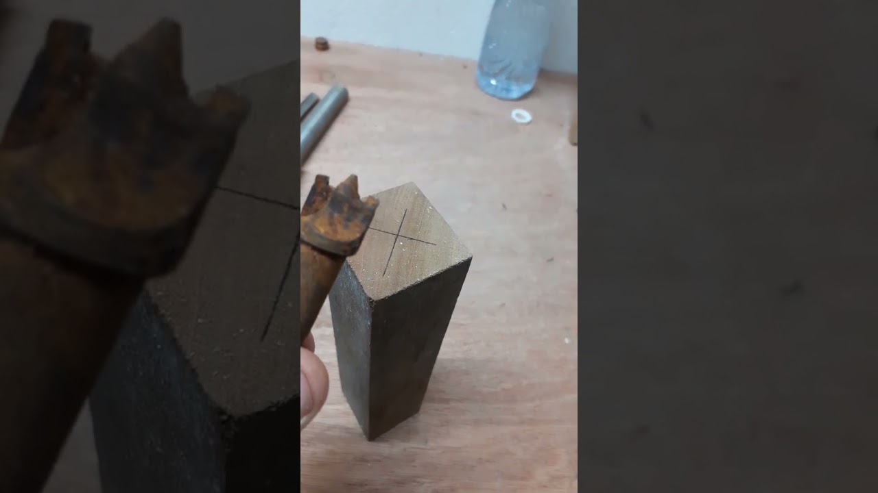 Mounting a Spindle Blank on the Lathe