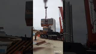 #installing mobail crane 500 ton mobile crane fro installing luffing tower crane. job done.