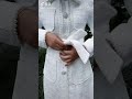 ربط الحزام على شكل وردة