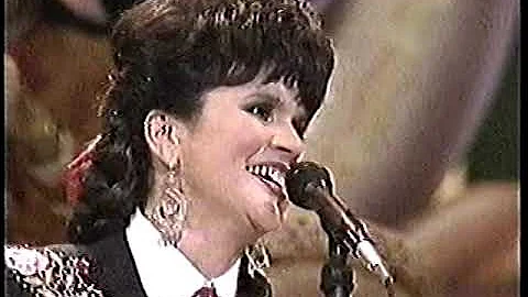 Linda Ronstadt 2-22-89 TV award show performance