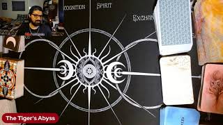 Free Live Tarot Readings! (I Finally finished reading that tarot book!)
