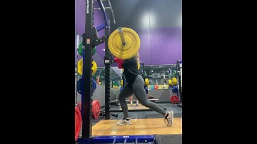 Barbell Front Loaded Reverse Lunges - LOWER BODY EXERCISE FOR THOSE WHO SUFFER CHRONIC BACK PAIN