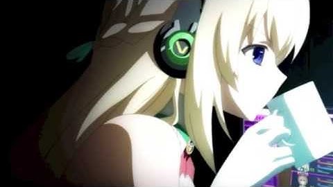 Hyperdimension Neptunia: The Animation - Vert playing MMO games