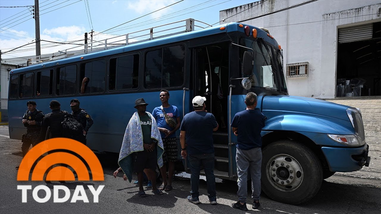 NYC Mayor Declares State Of Emergency Amid Migrant Arrivals - YouTube