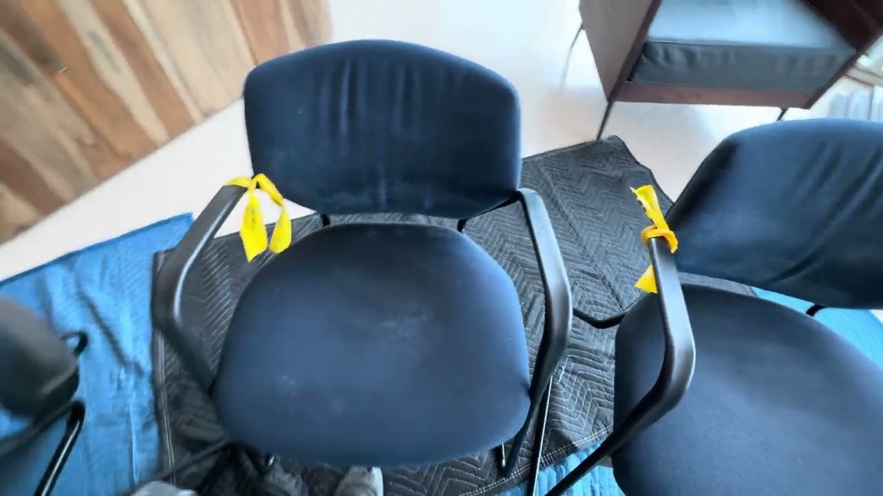 Чистка и защита стульев | Дополнительная услуга для наших клиентов по уходу за напольными покрытиями