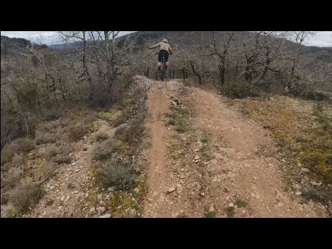 DOUELLE-DESCENTE DES PYLONES