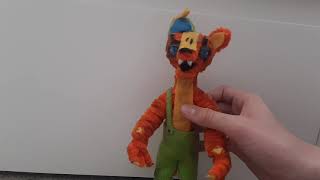 Willy Weasel And Ozzie Ostrich Figure Showcase