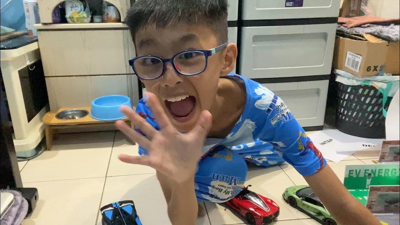 DEBAB UNBOXiNG BiRTHDAY GiFTS … - YouTube