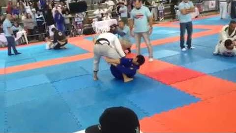 BERIMBOLO ESCAPE - Paulo Myao X Marcelo Andreoli