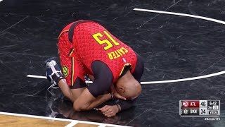 Vince Carter Gets Elbowed In The Face vs Nets!!! Hawks vs Nets